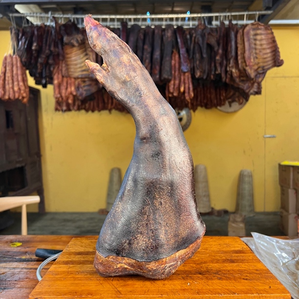 【Y现称现拍】湖南湘西凤凰柴火烟熏腊猪脚直播间称重计价