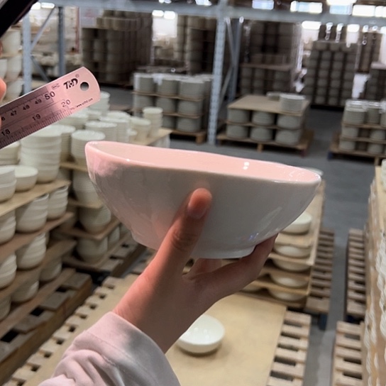 新骨瓷038微瑕暖白6.5寸不规则碧波系列异形面碗