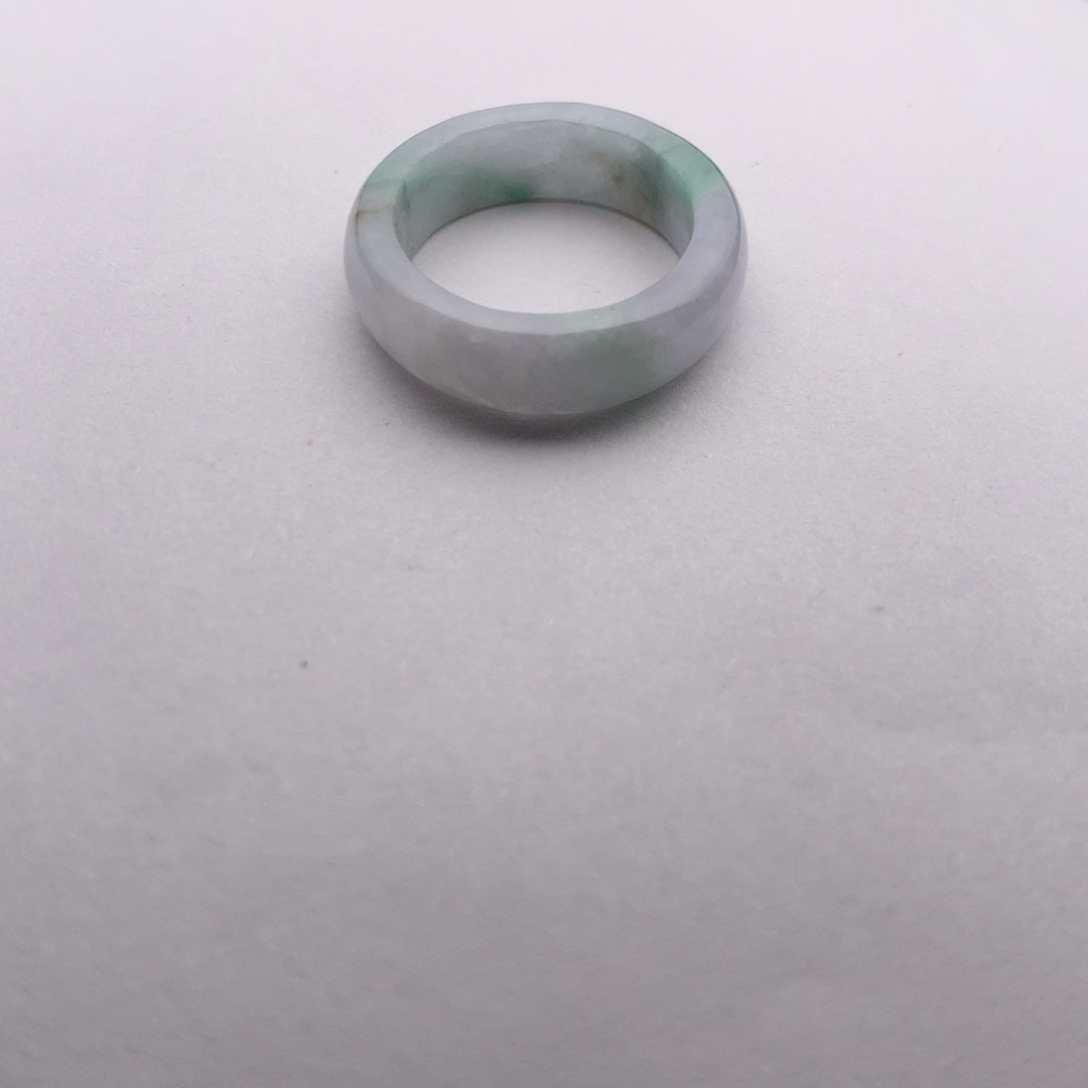 定制翡翠未镶嵌翡翠飘花戒圈 卡18.2