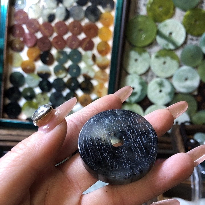 岫玉岫玉挂件未镶嵌