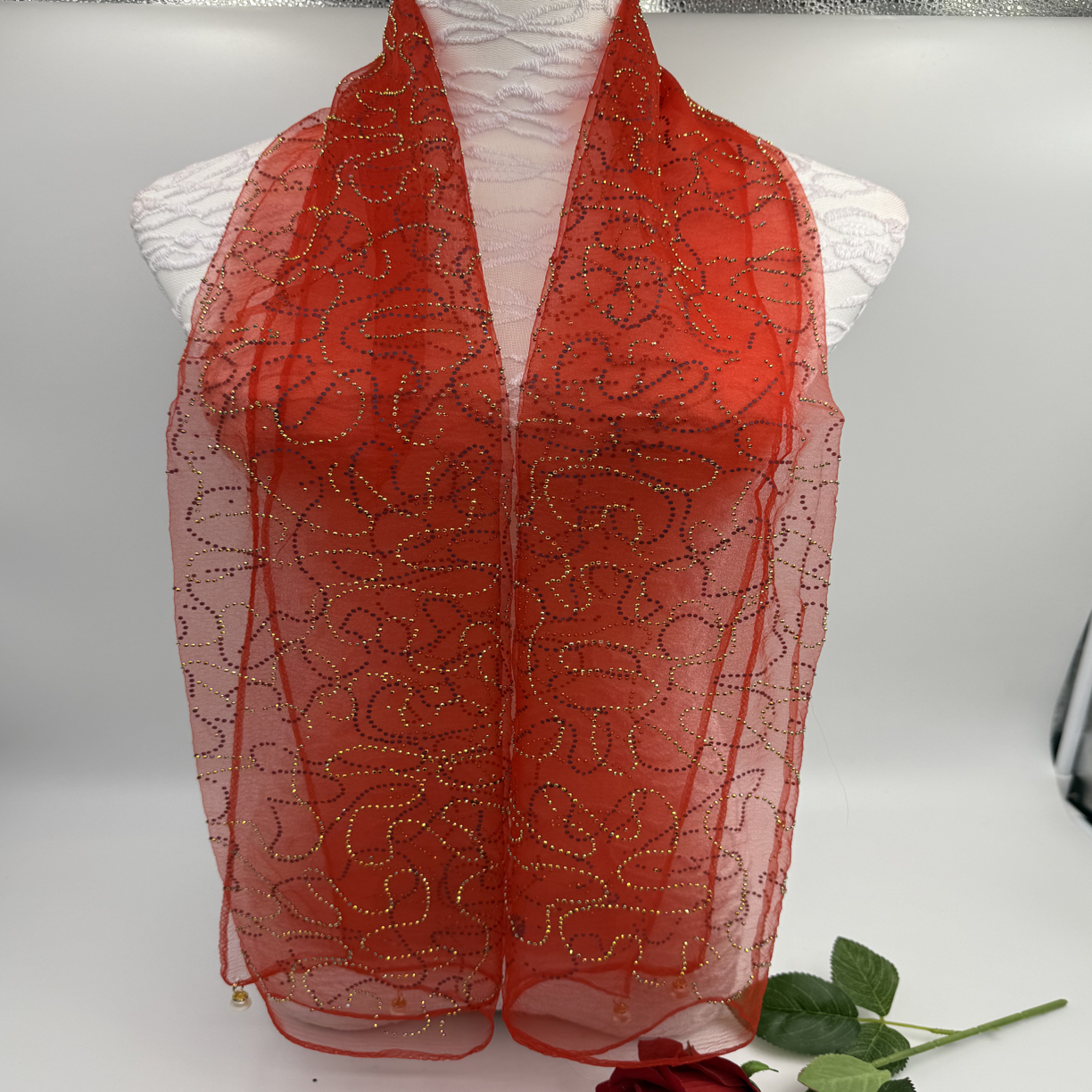 极简风不起球不掉色法式薄款丝巾提花百搭镂空针织