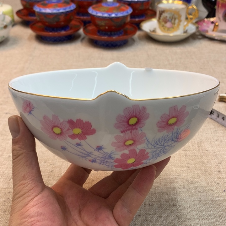 金瓷阁家的美丽瓷器