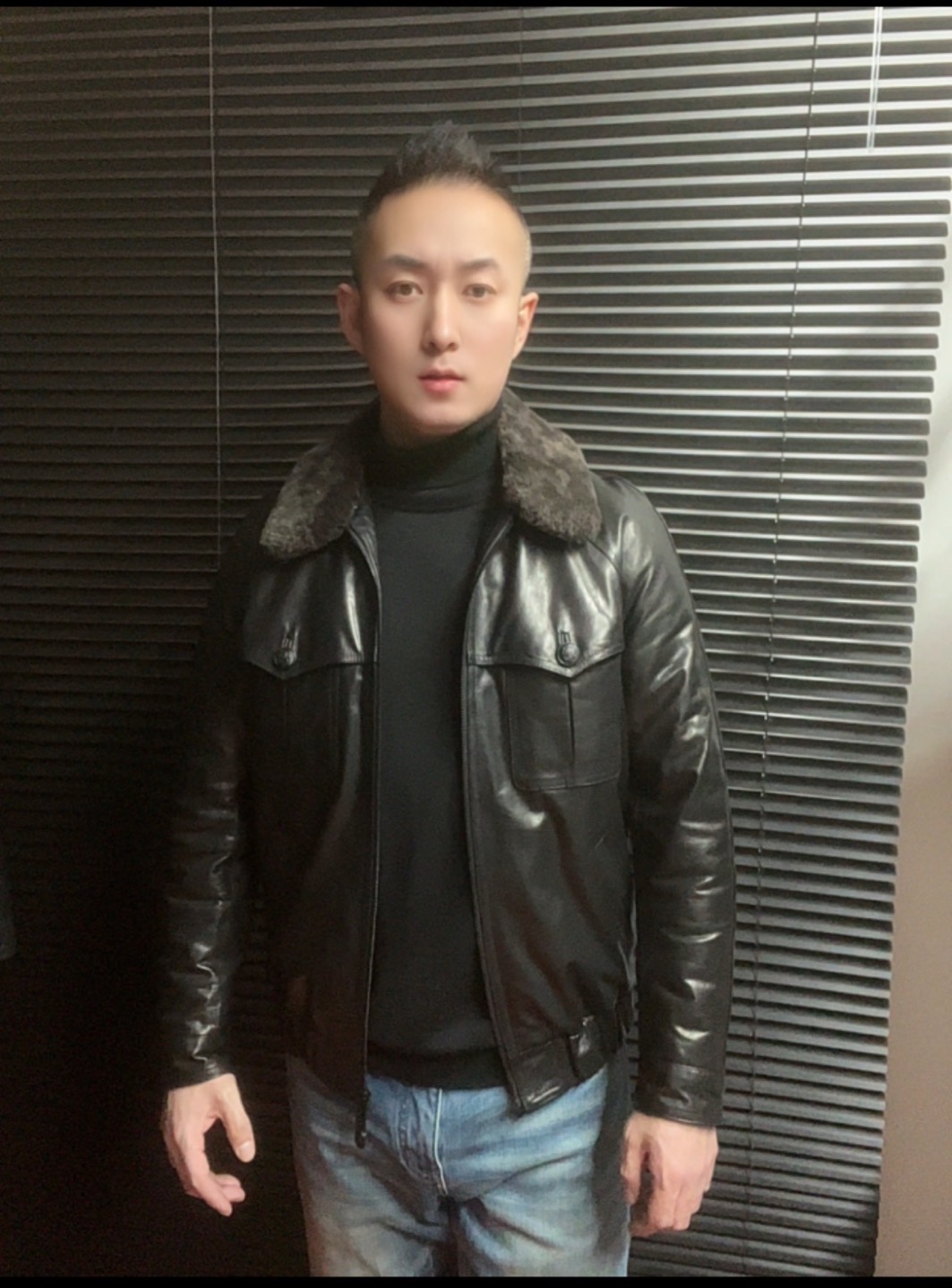 保暖植鞣翻领短款修身型冬季皮衣商务秋冬休闲男士