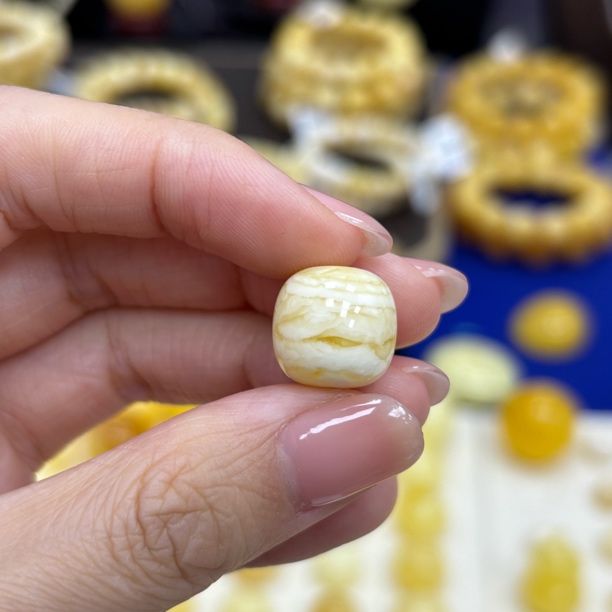 13.2*12.7mm带皮色· 6-小妖珠宝天然原矿琥珀蜜蜡