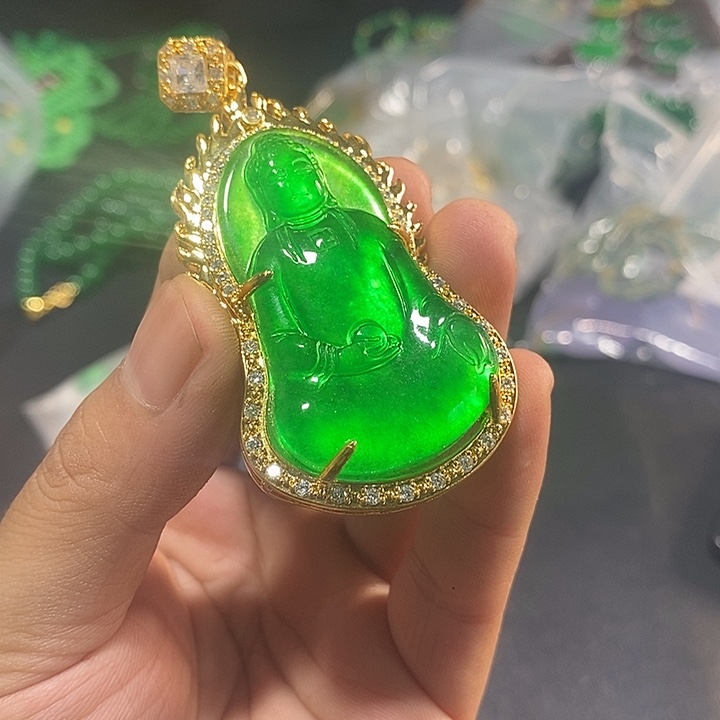 翡翠颈饰未镶嵌价格