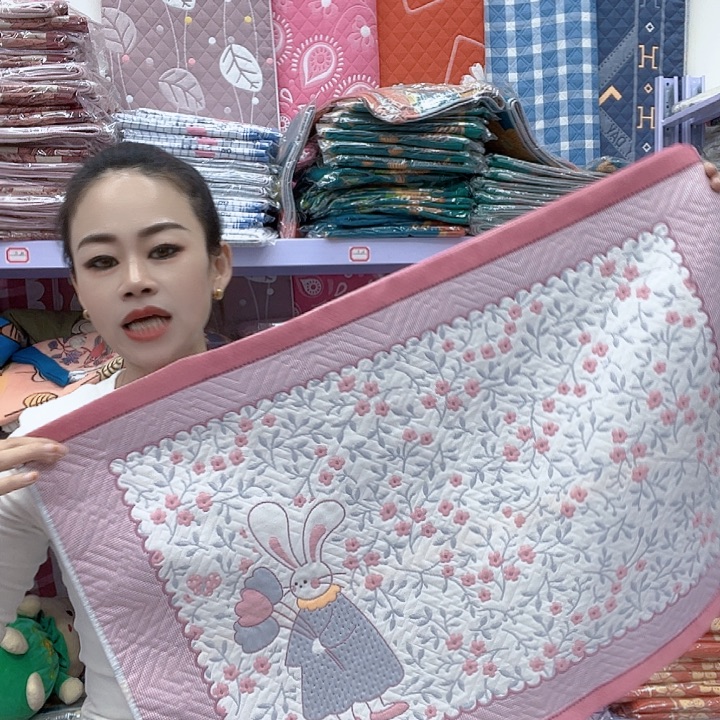 棉粉色小花兔纯棉