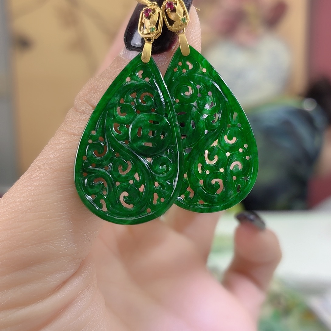 翡翠18K金镶嵌耳饰翡翠