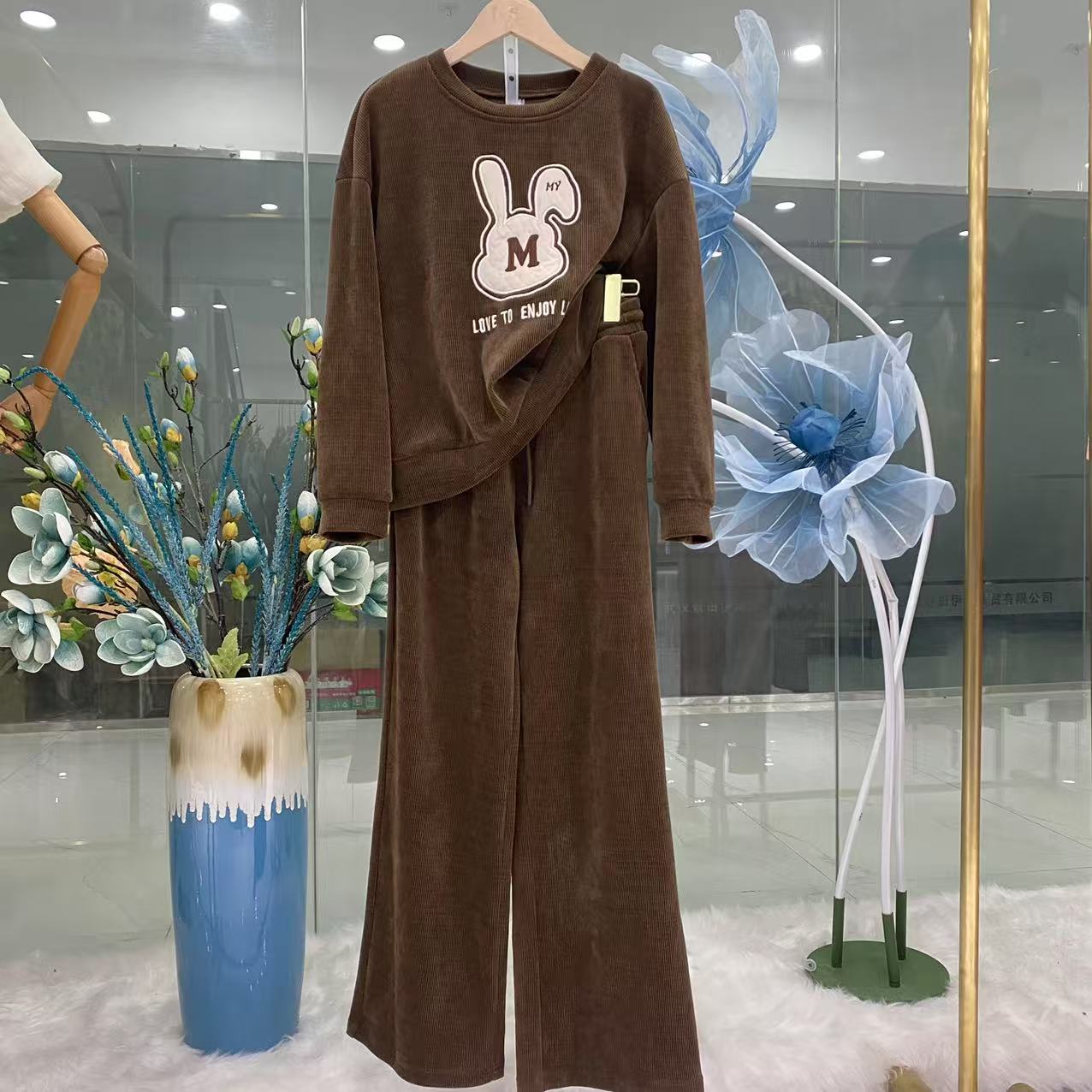 【MT795】欧韩女装休闲半身裙卫衣外套百搭大兔子印花两件秋套装