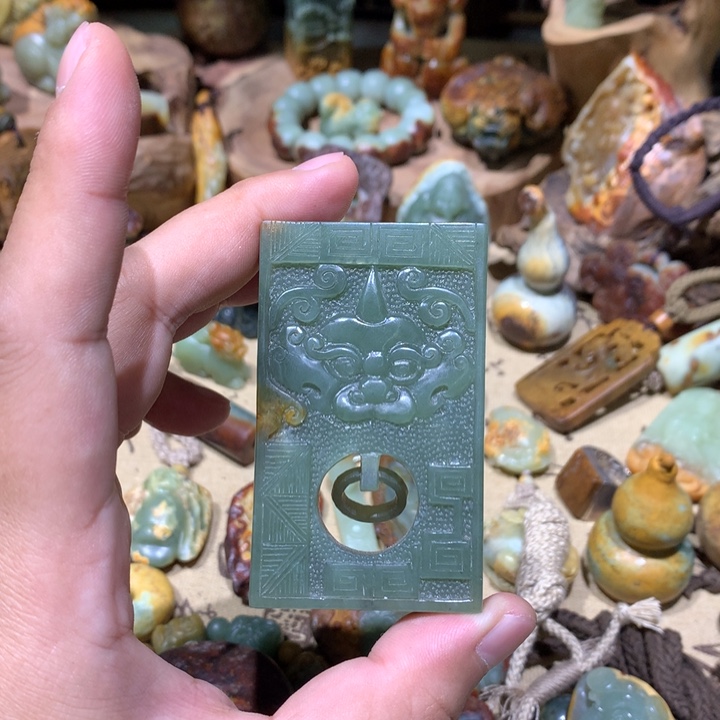 岫岩河磨玉（透闪石质玉）挂件未镶嵌雨*