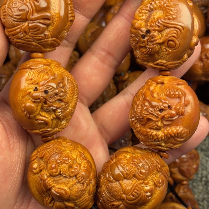 橄榄核吊坠?****?橄榄核手持