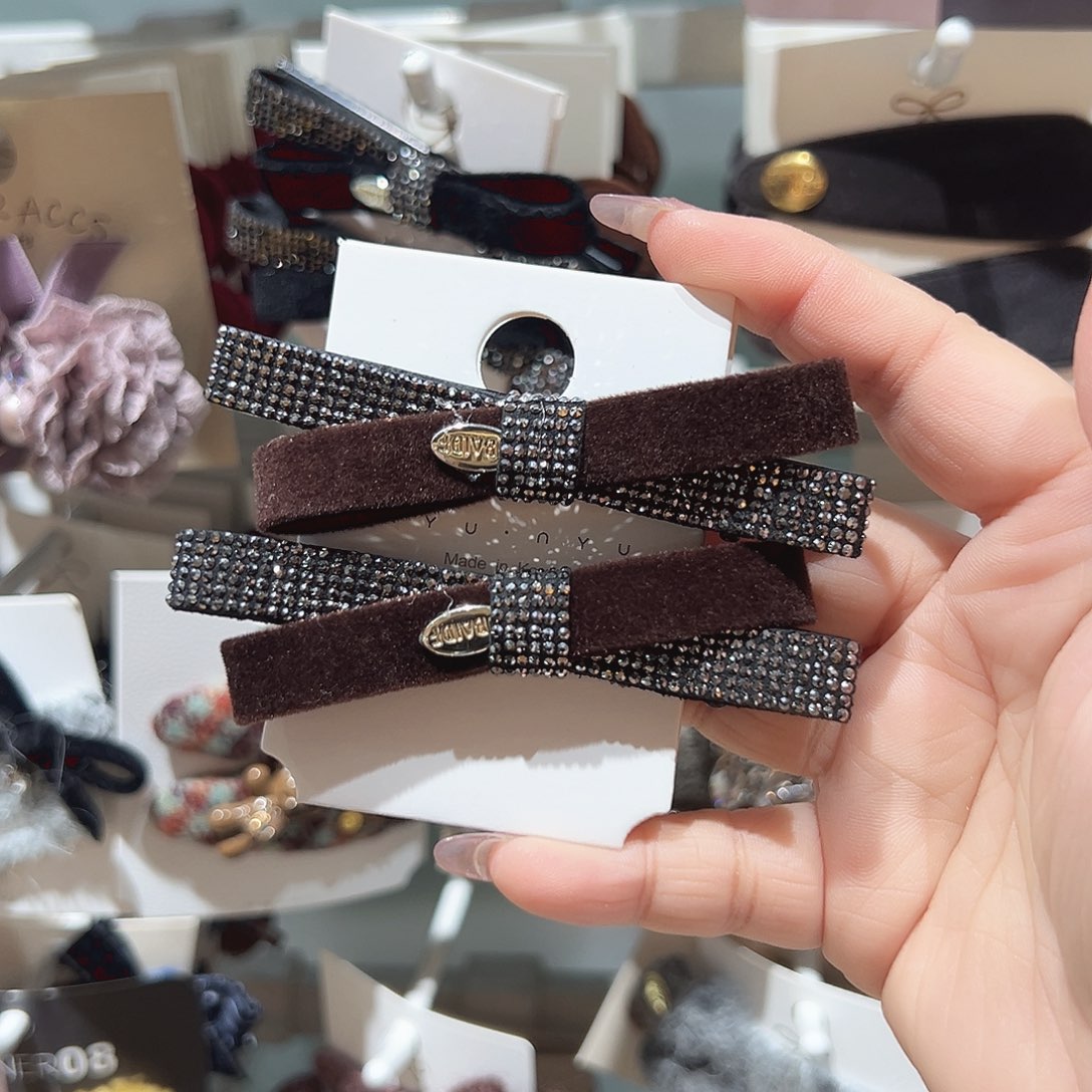 非金属咖色钻钻丝绒鸭夹