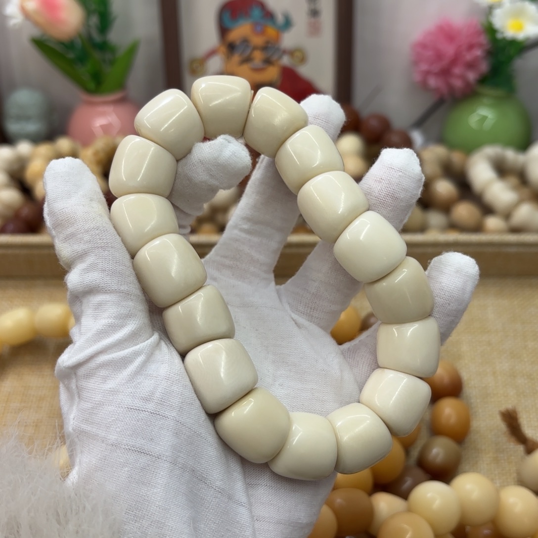 菩提根/象牙果吊坠18干磨瑕疵牙果年糕肠小圈口线松057