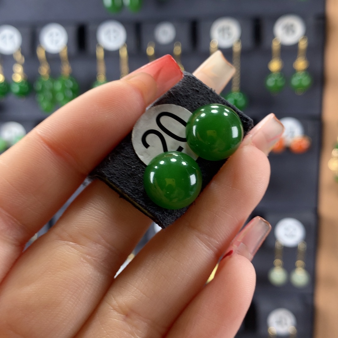 和田玉耳饰18K金镶嵌