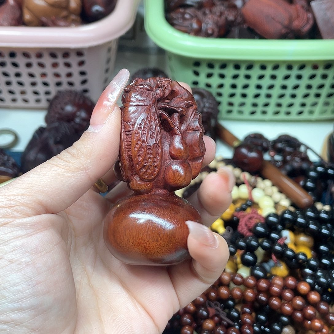 维腊木（绿檀）无事牌