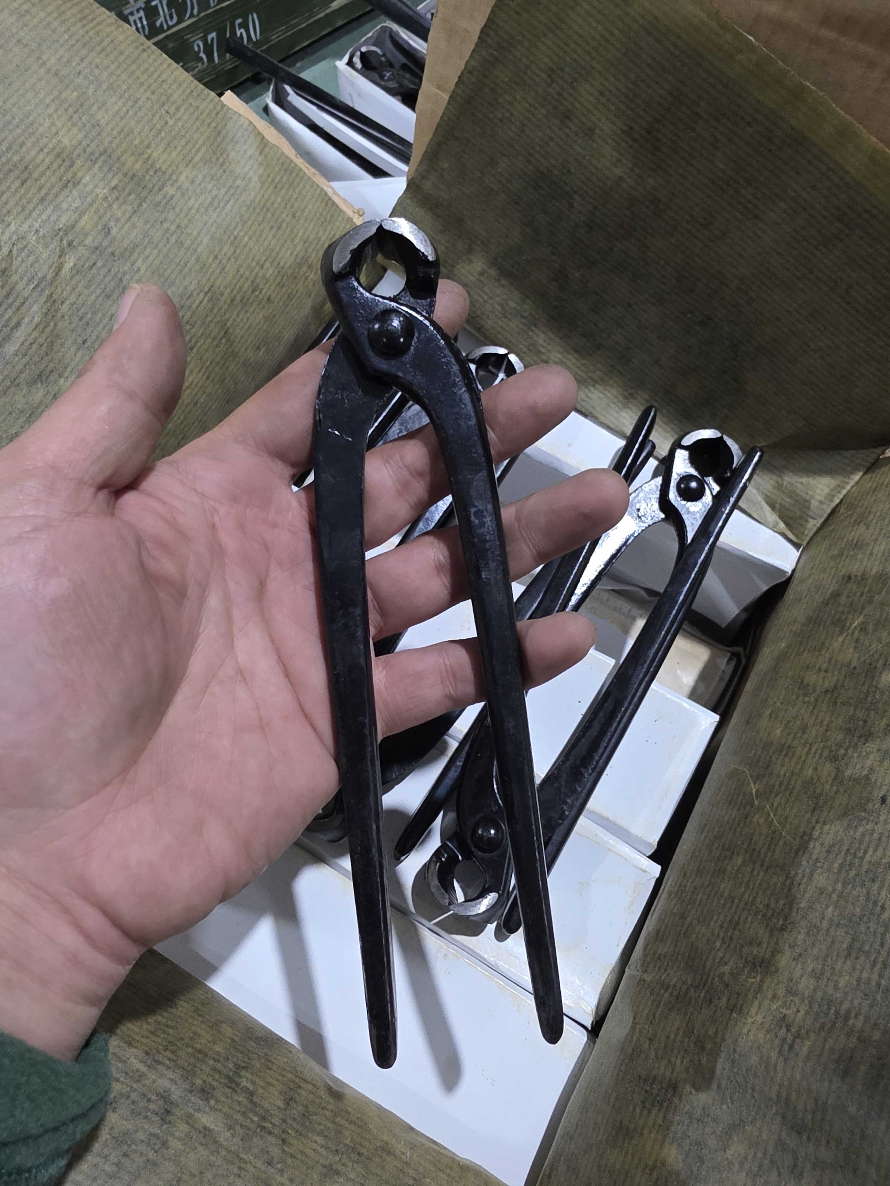 老货顶切钳子一把