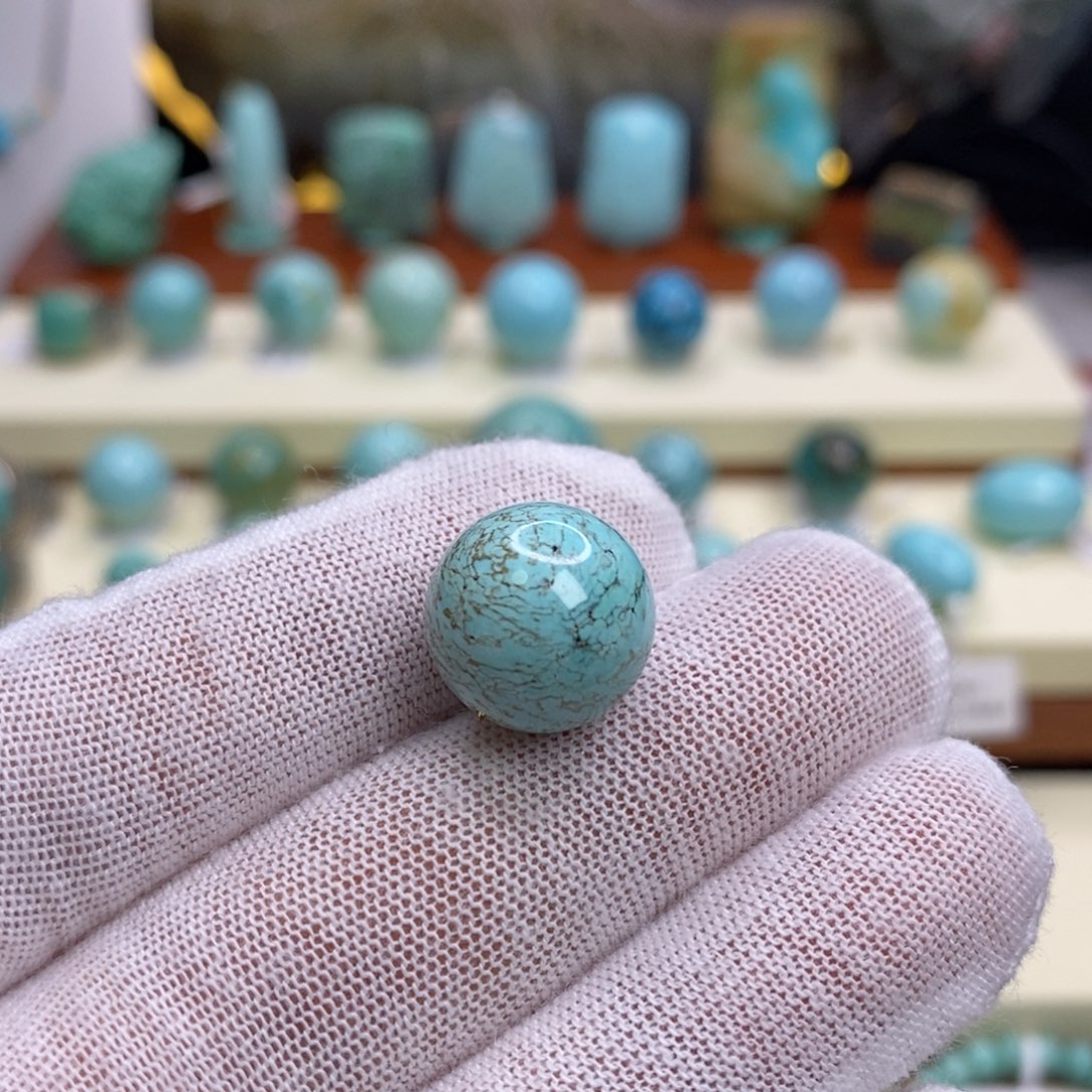 绿松石未镶嵌珠宝奇石14.4