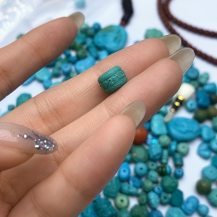 未镶嵌绿松石珠宝奇石