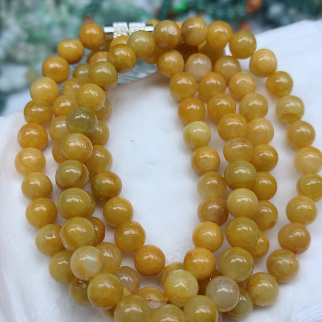 翡翠颈饰未镶嵌手串