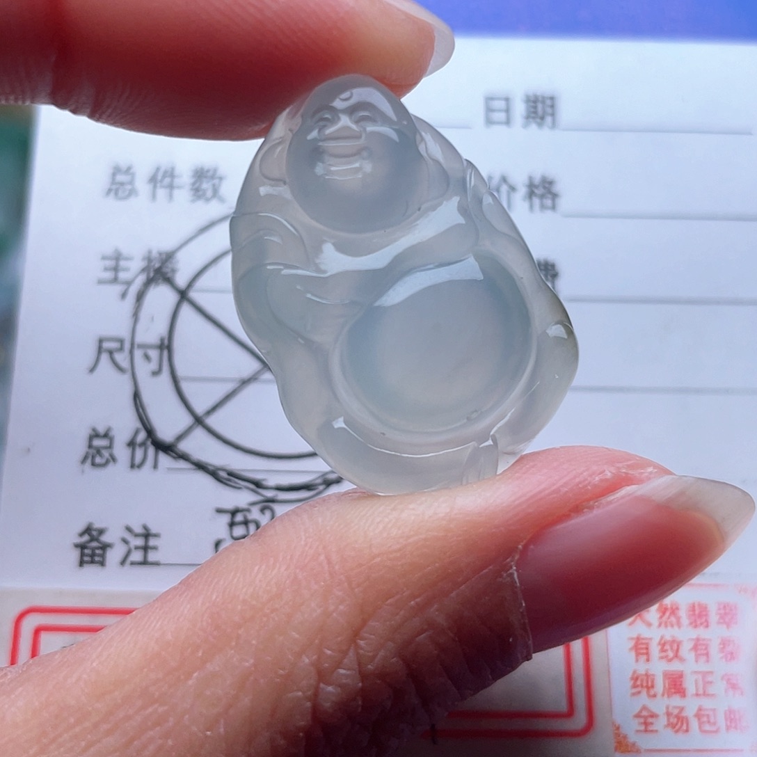 翡翠颈饰未镶嵌小佛