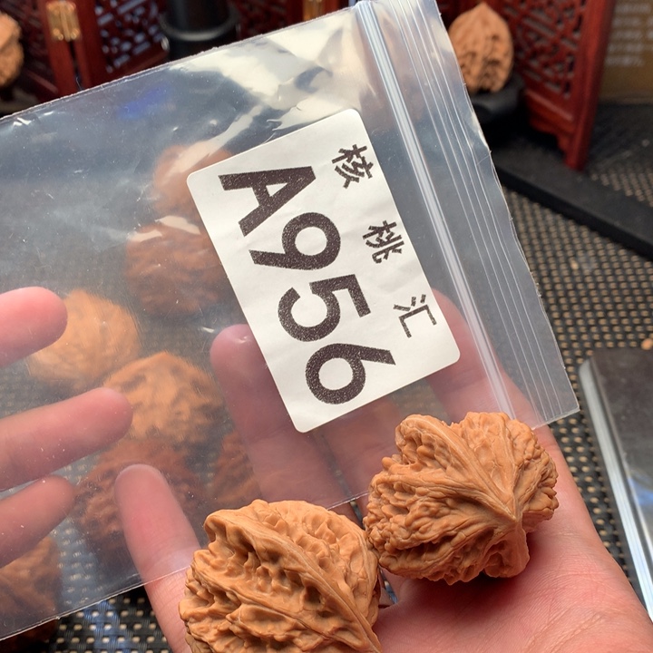 吊坠文玩核桃三羊谷