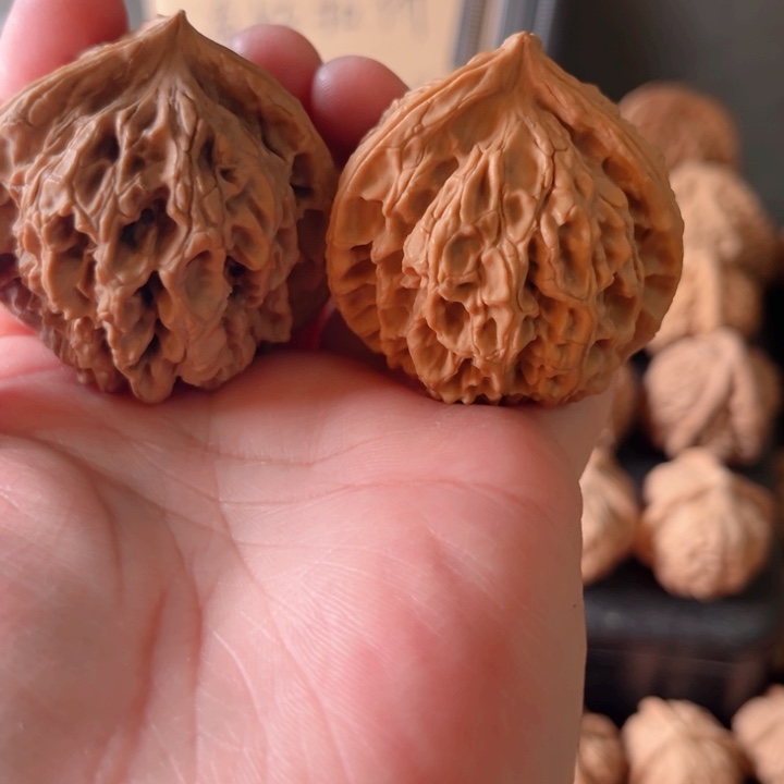 云***骧文玩核桃吊坠文玩