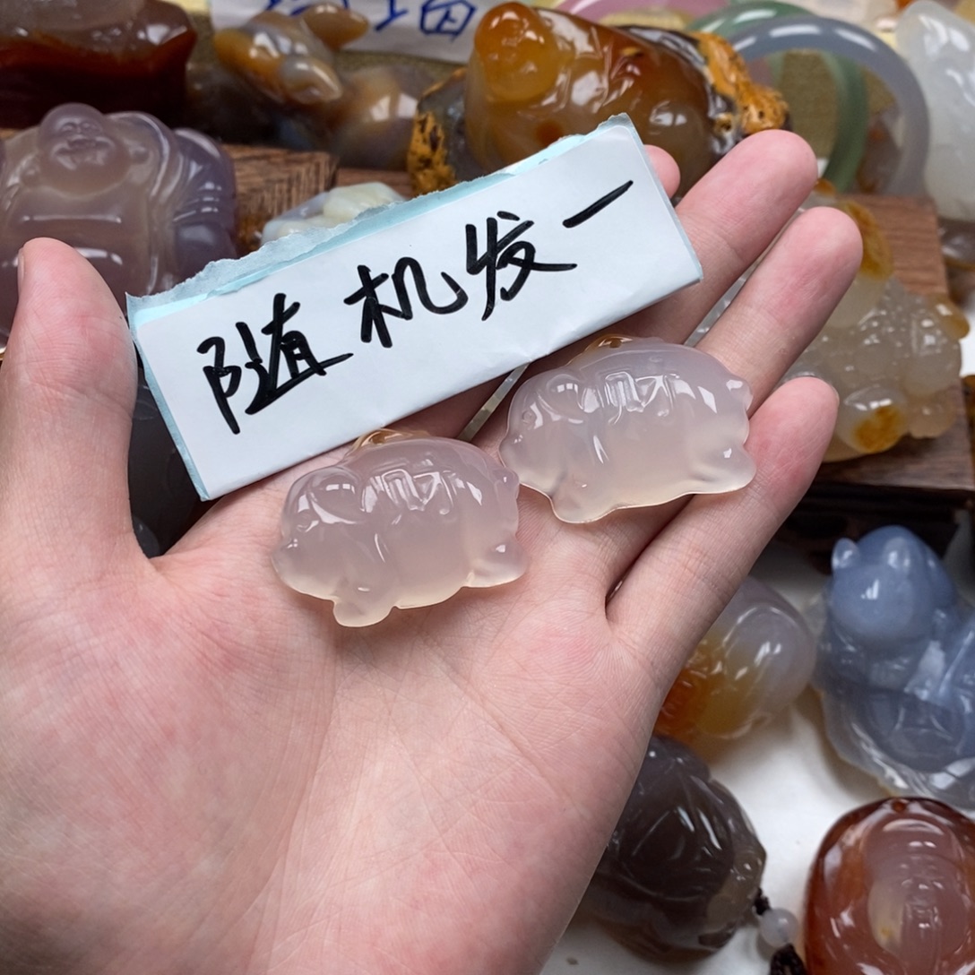 玛瑙/玉髓未镶嵌颈饰