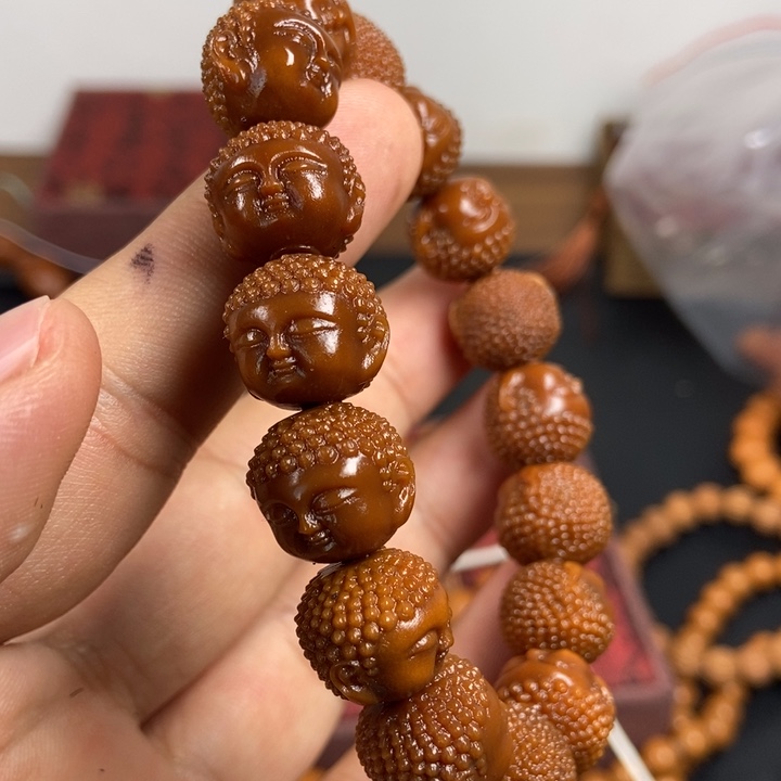 吊坠橄榄核为**争橄榄核