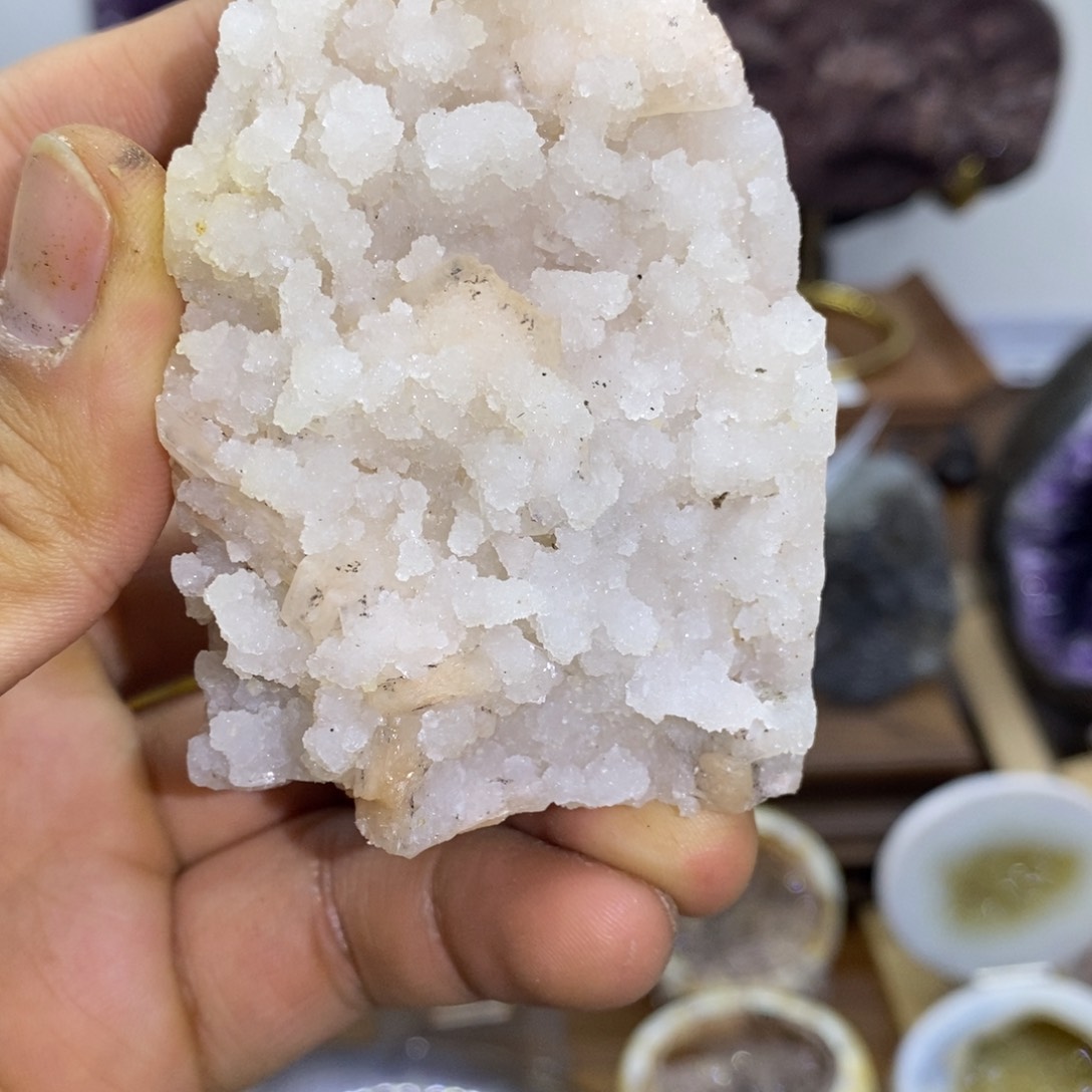 未镶嵌水晶大型摆件（非配饰）