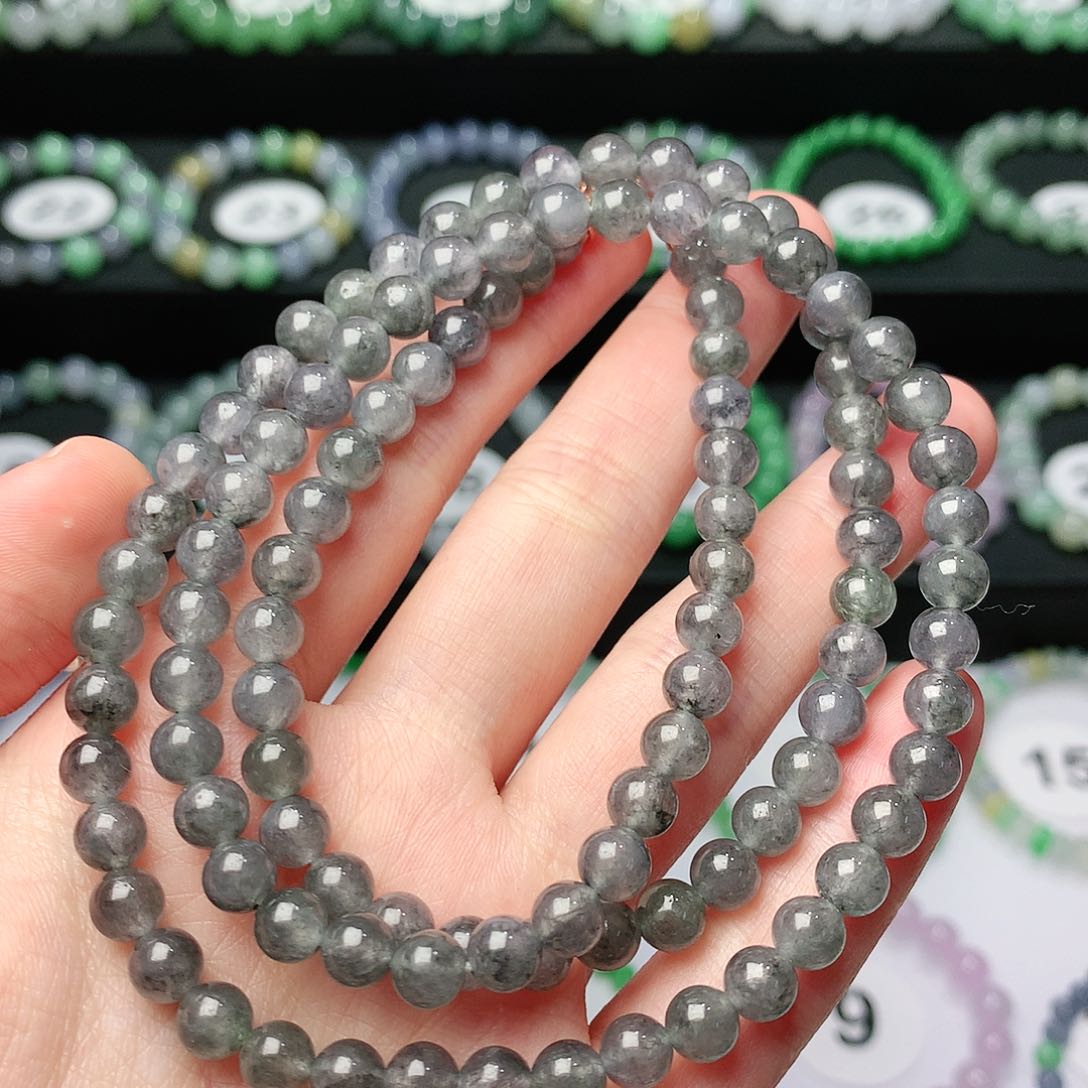 翡翠手链未镶嵌翡翠