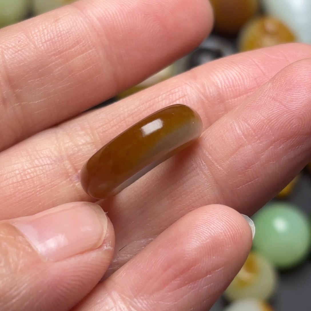 和田玉颈饰未镶嵌函