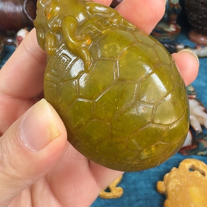 和田玉（糖玉）未镶嵌挂件