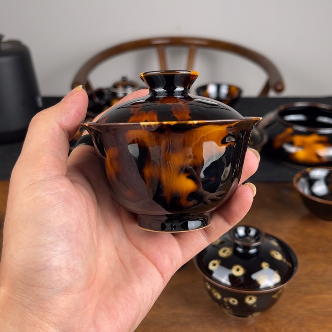 碗玳瑁釉二才元宝盖碗