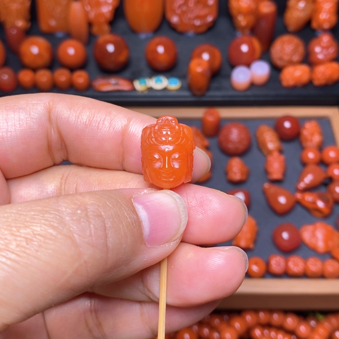 南红玛瑙配饰未镶嵌观音配饰