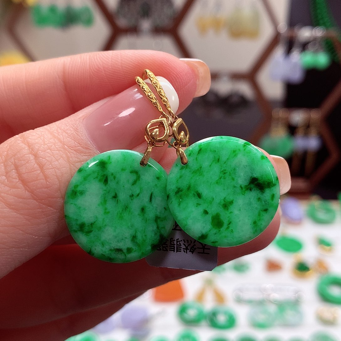 翡翠耳饰18K金镶嵌天然翡翠