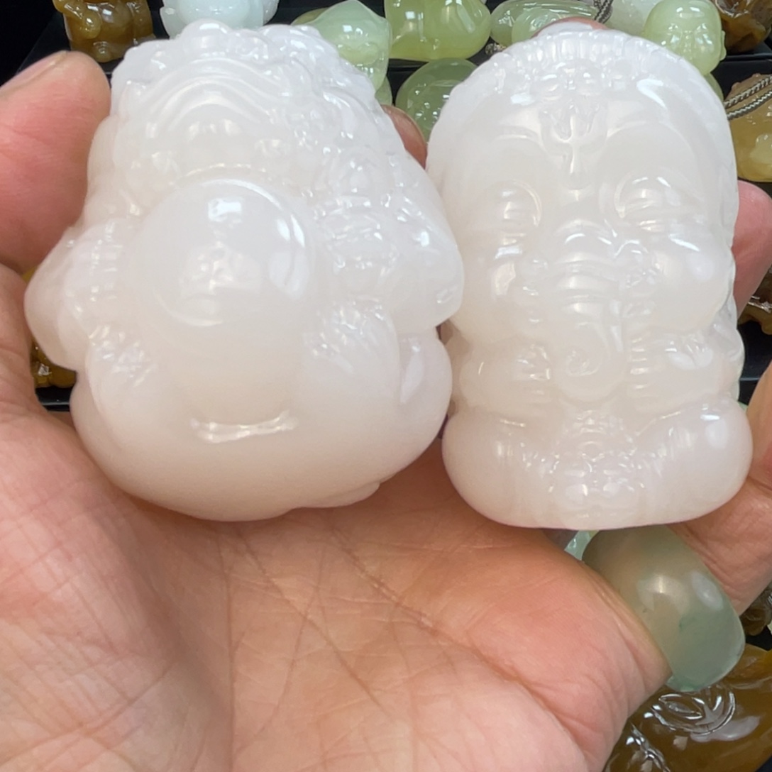 V***露昆仑山料手把观赏