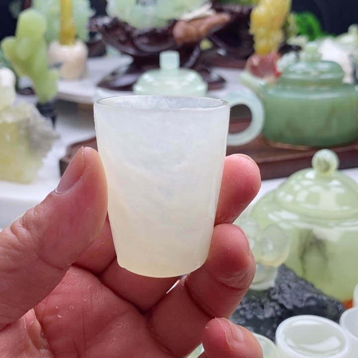 岫玉四大名玉杯未镶嵌