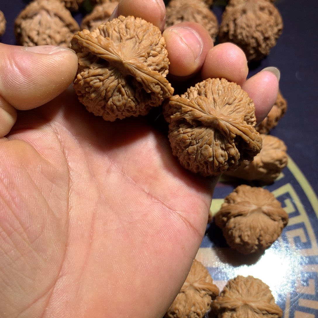 ****慶文玩核桃把件南疆石41