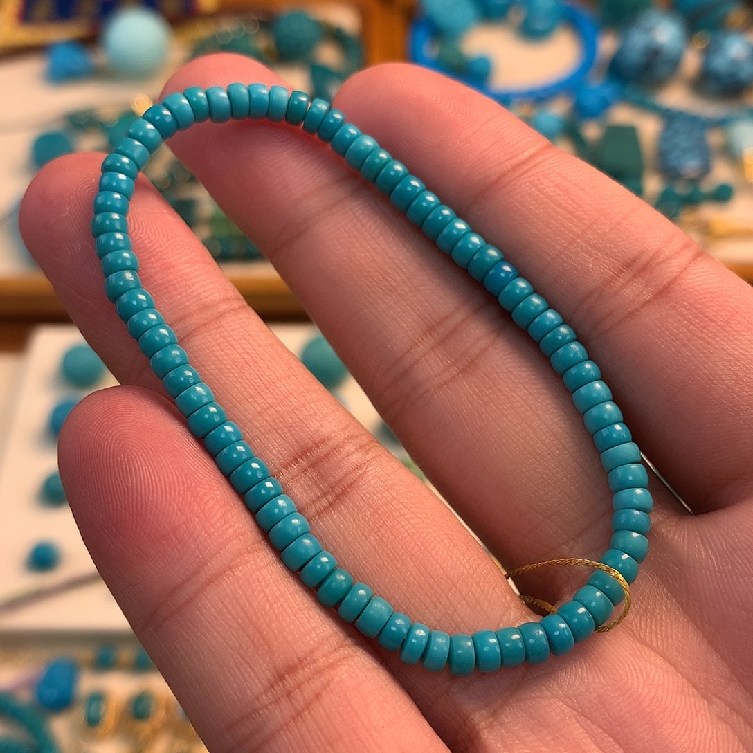 绿松石未镶嵌珠宝奇石