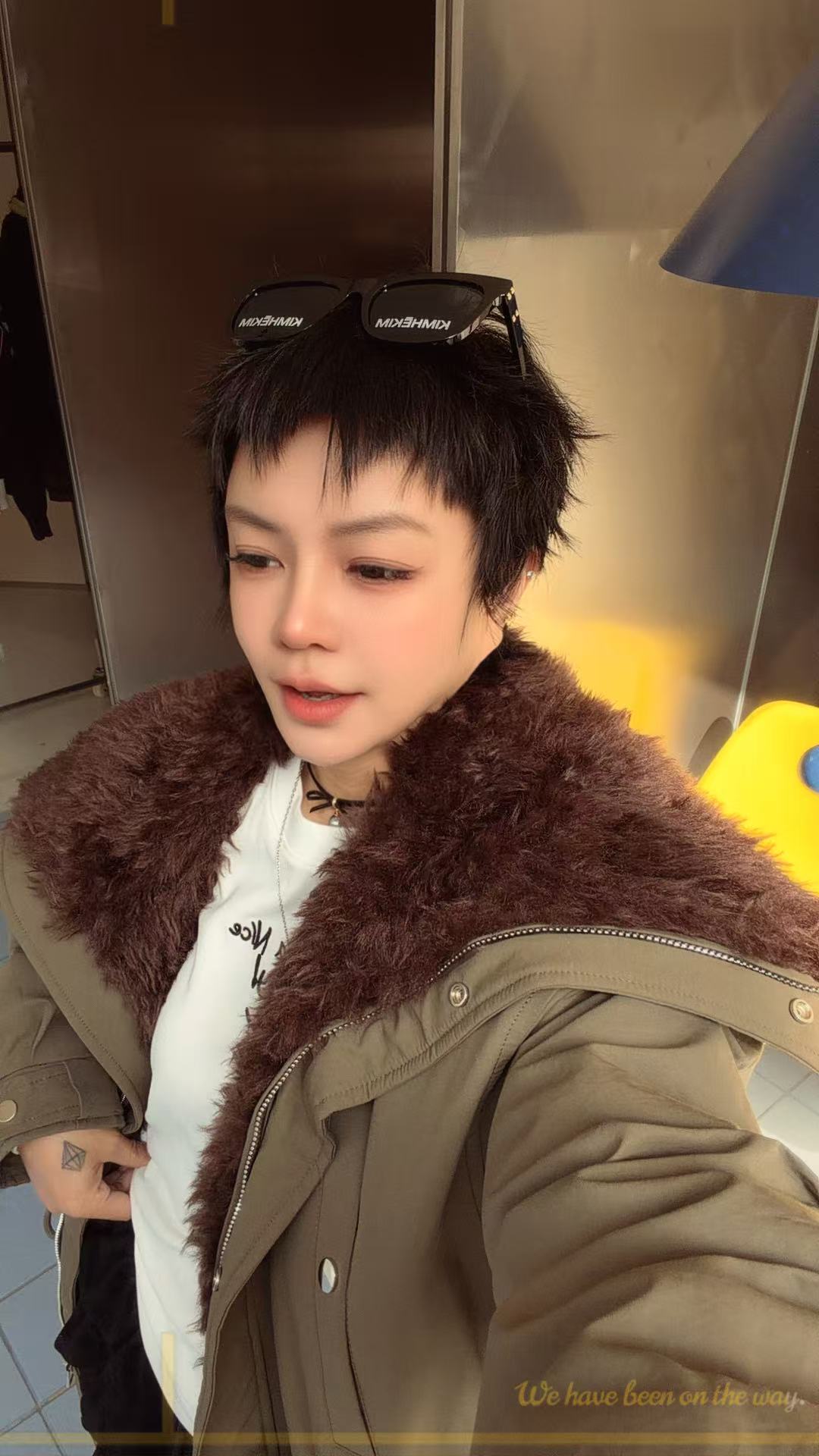 【济州岛】59158 羊羔毛大翻领加厚羽绒派克服