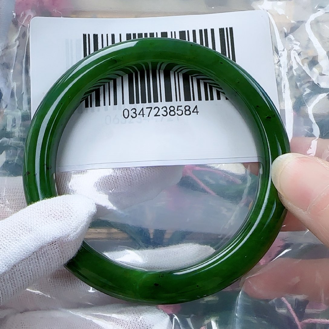 和田玉（碧玉）手镯未镶嵌62包容