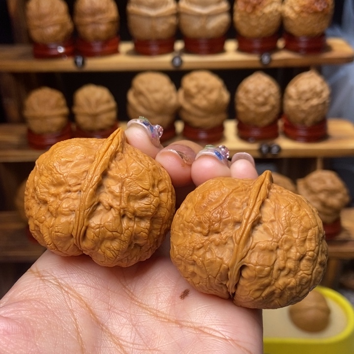 文玩核桃吊坠兽皇3
