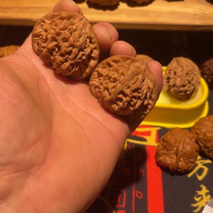核桃46宫灯狮子头。。。