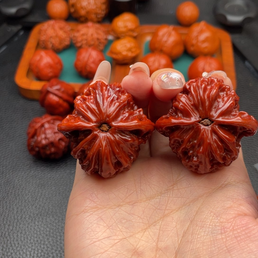 文玩核桃把件q****t