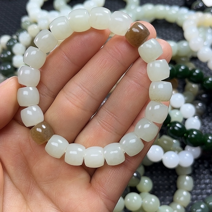 和田玉未镶嵌手链