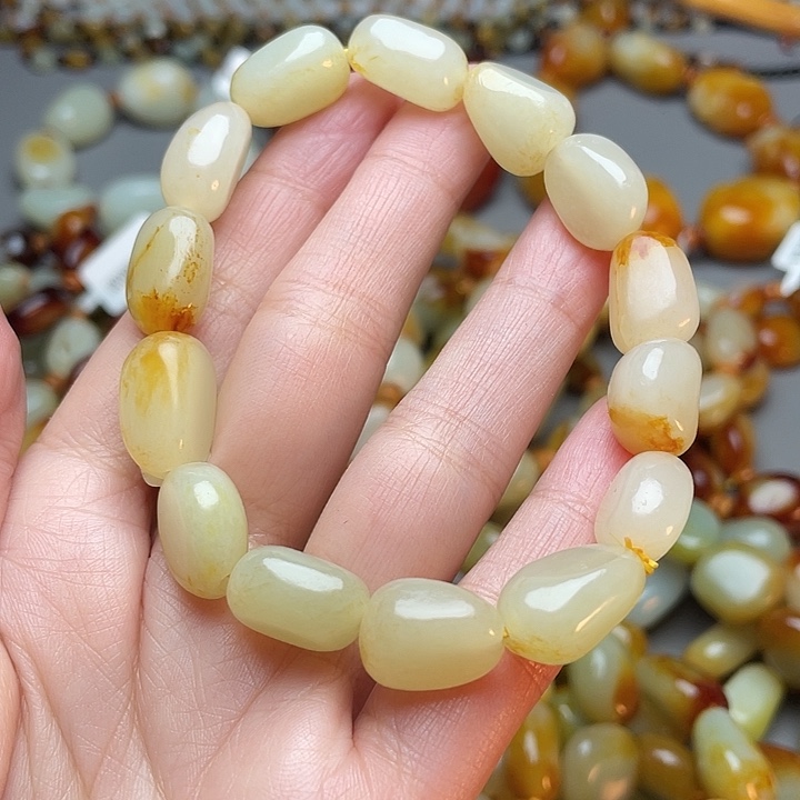 和田玉未镶嵌手链