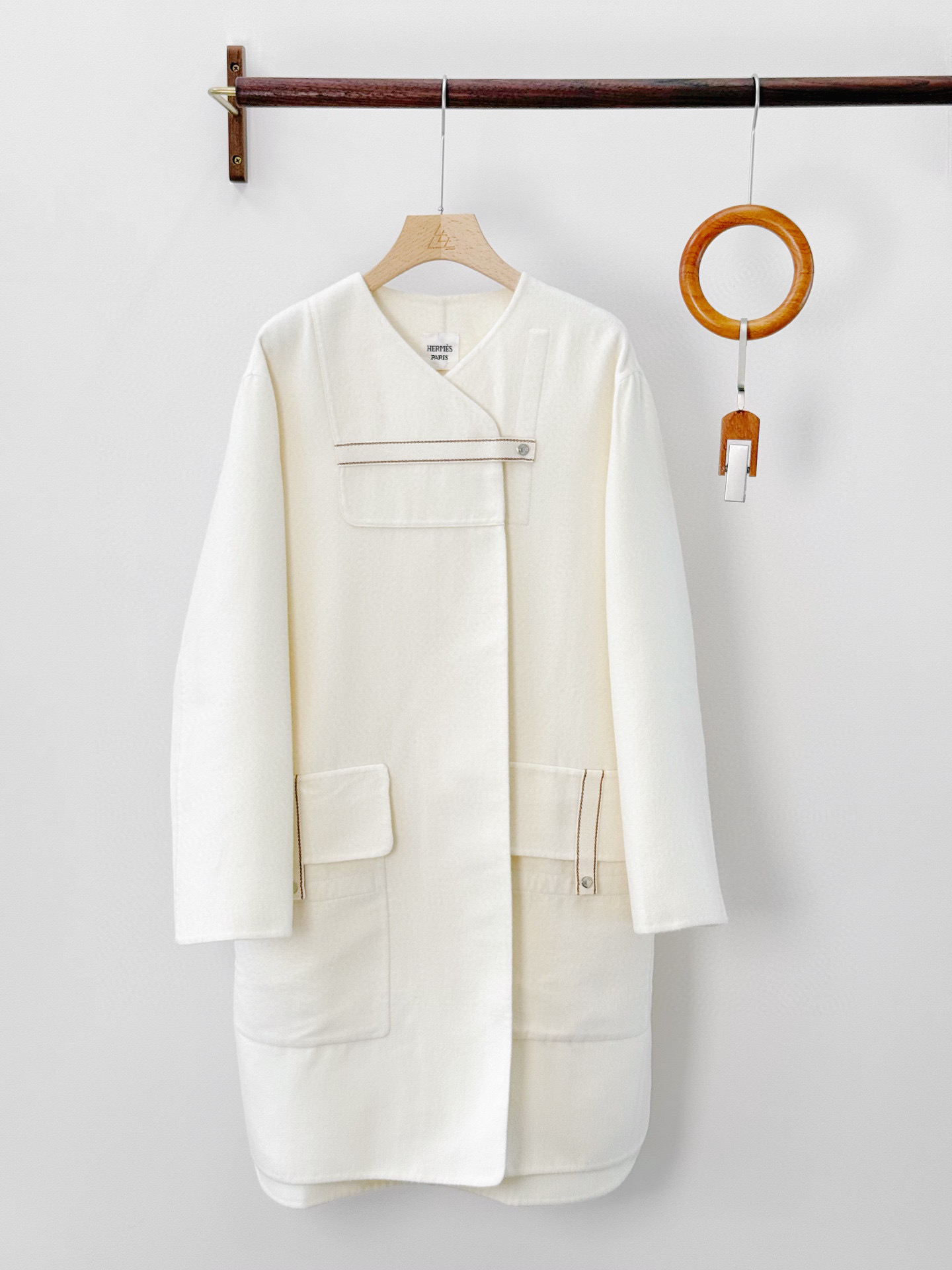 未使用 Hermes/爱马仕 爱马仕 女士奶白色无领口袋中长款大衣