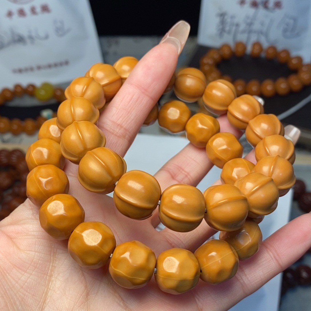 猴头核桃手串奶酪鲨鱼