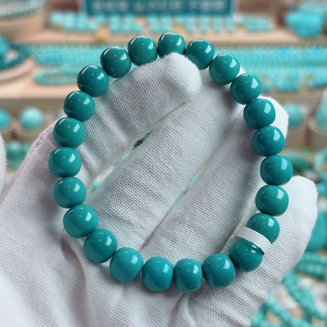 绿松石未镶嵌珠宝奇石（泡油）