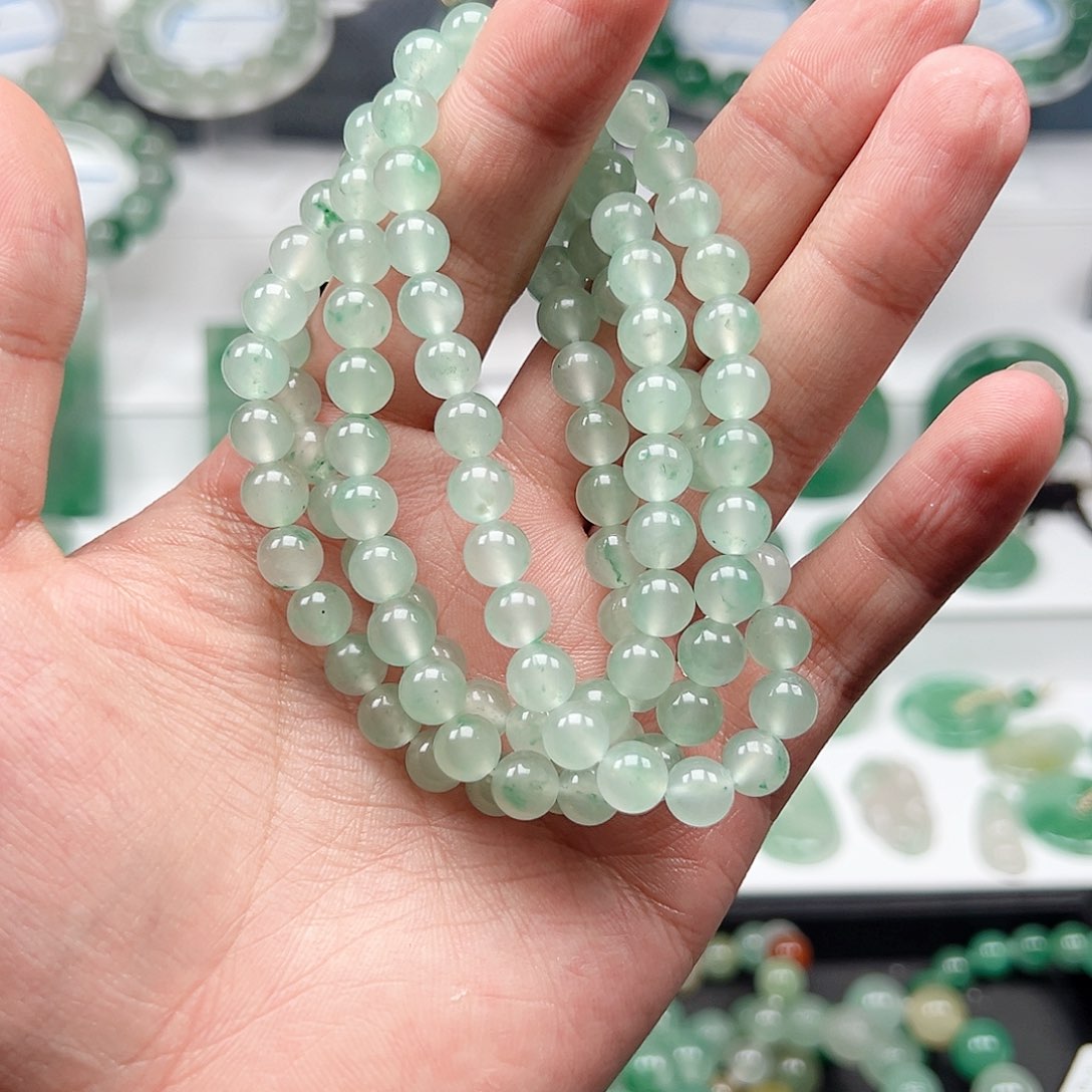 石英质玉项链未镶嵌