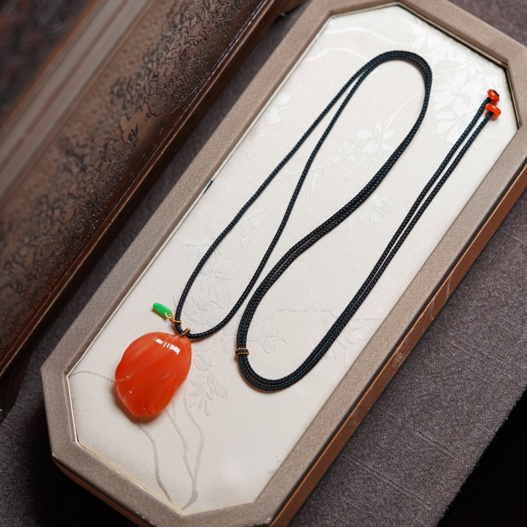 左边婷姐丨南红吊坠（C1311)